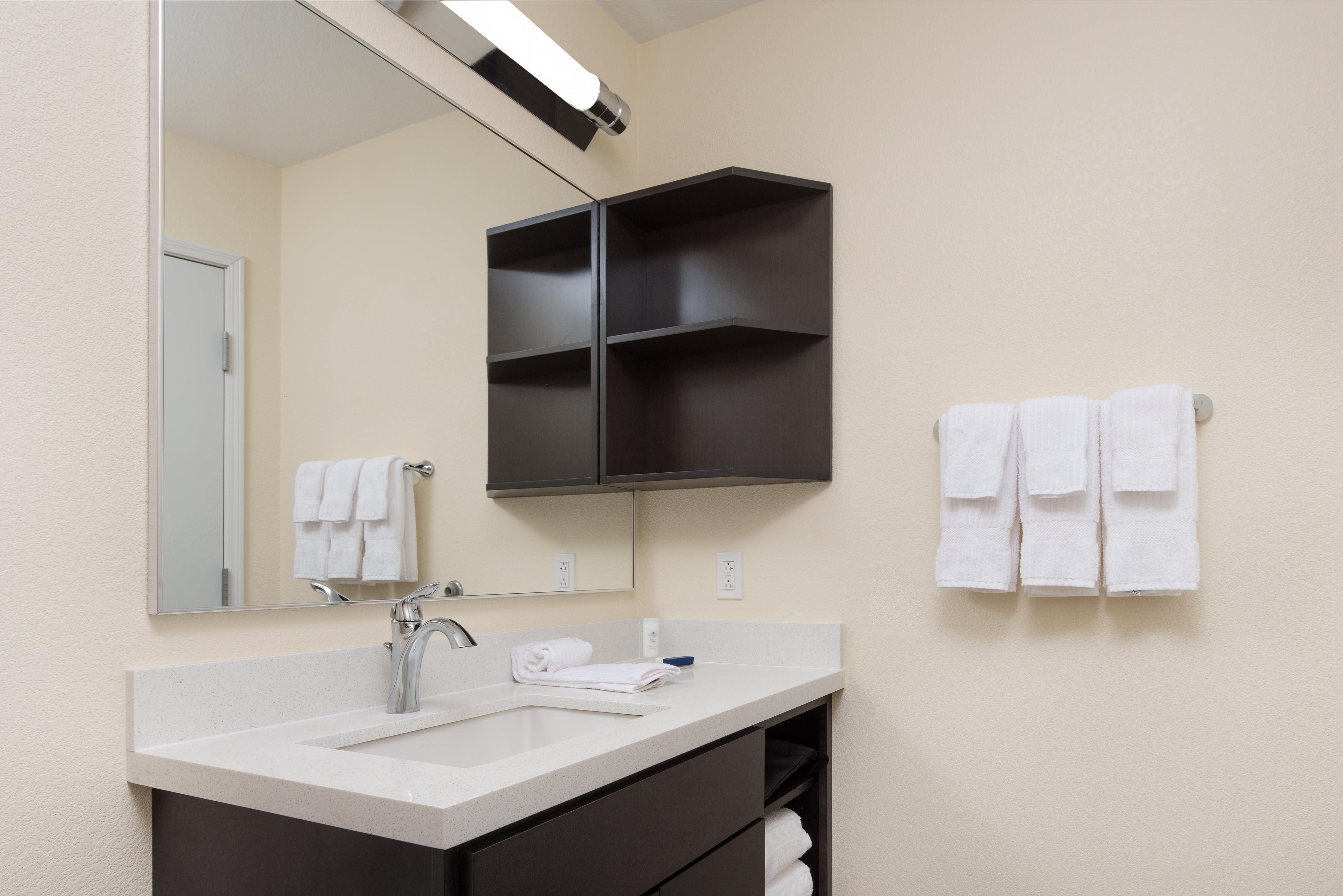 Candlewood Suites Columbia Hwy 63 & I-70 By Ihg Bagian luar foto