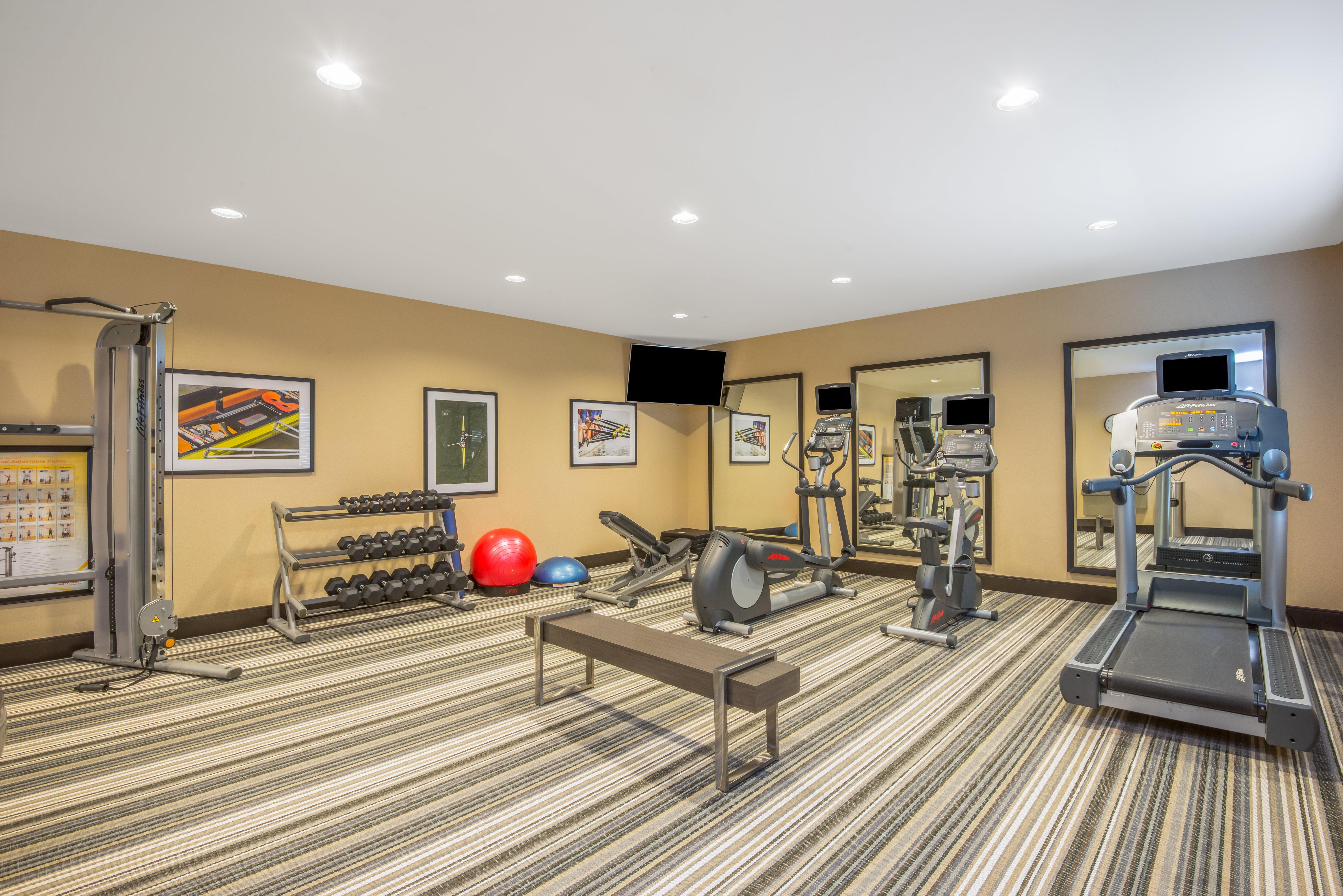 Candlewood Suites Columbia Hwy 63 & I-70 By Ihg Bagian luar foto